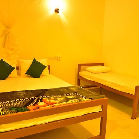 Lake Forest Lodge Udawalawe Bagian luar foto