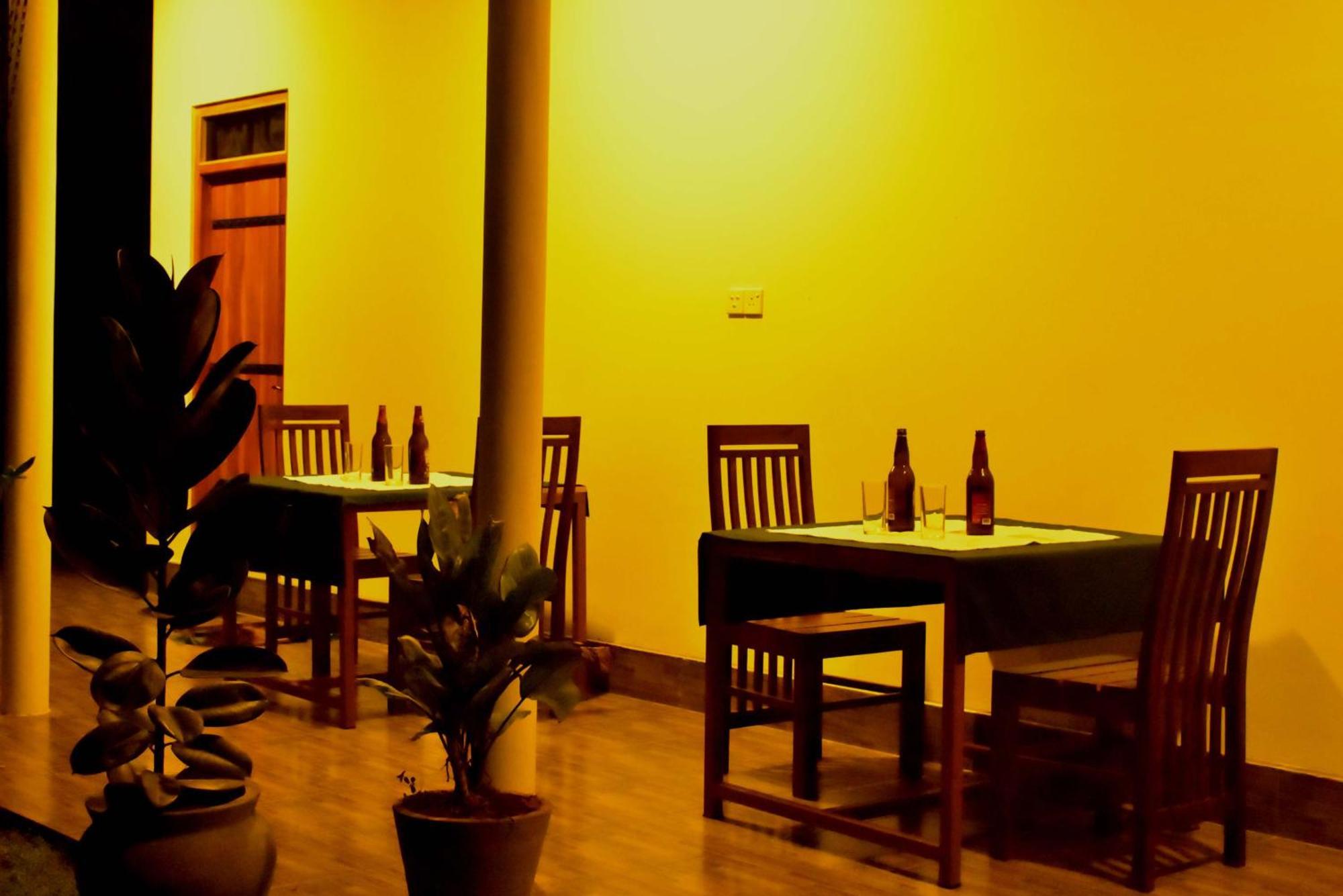 Lake Forest Lodge Udawalawe Bagian luar foto
