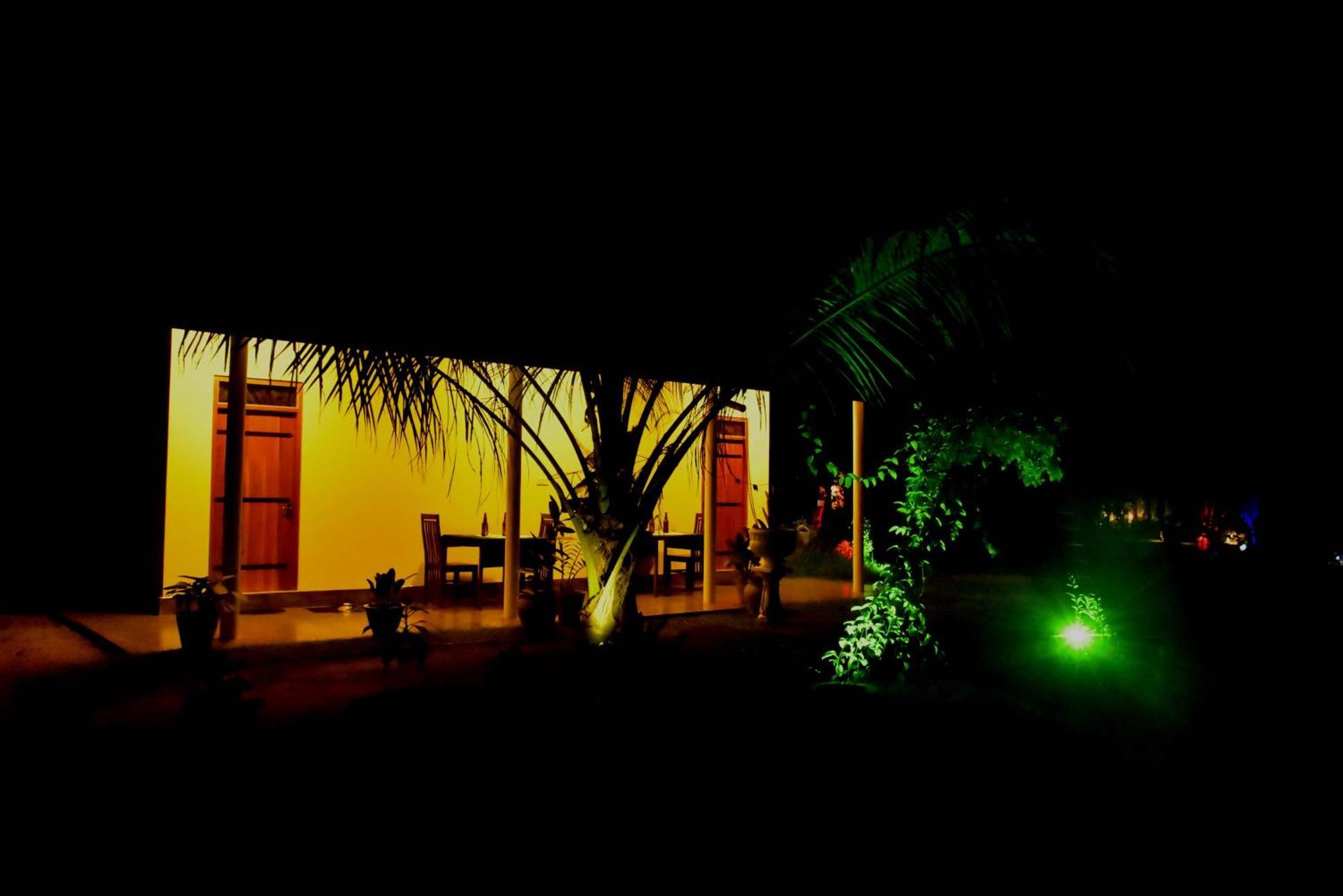 Lake Forest Lodge Udawalawe Bagian luar foto