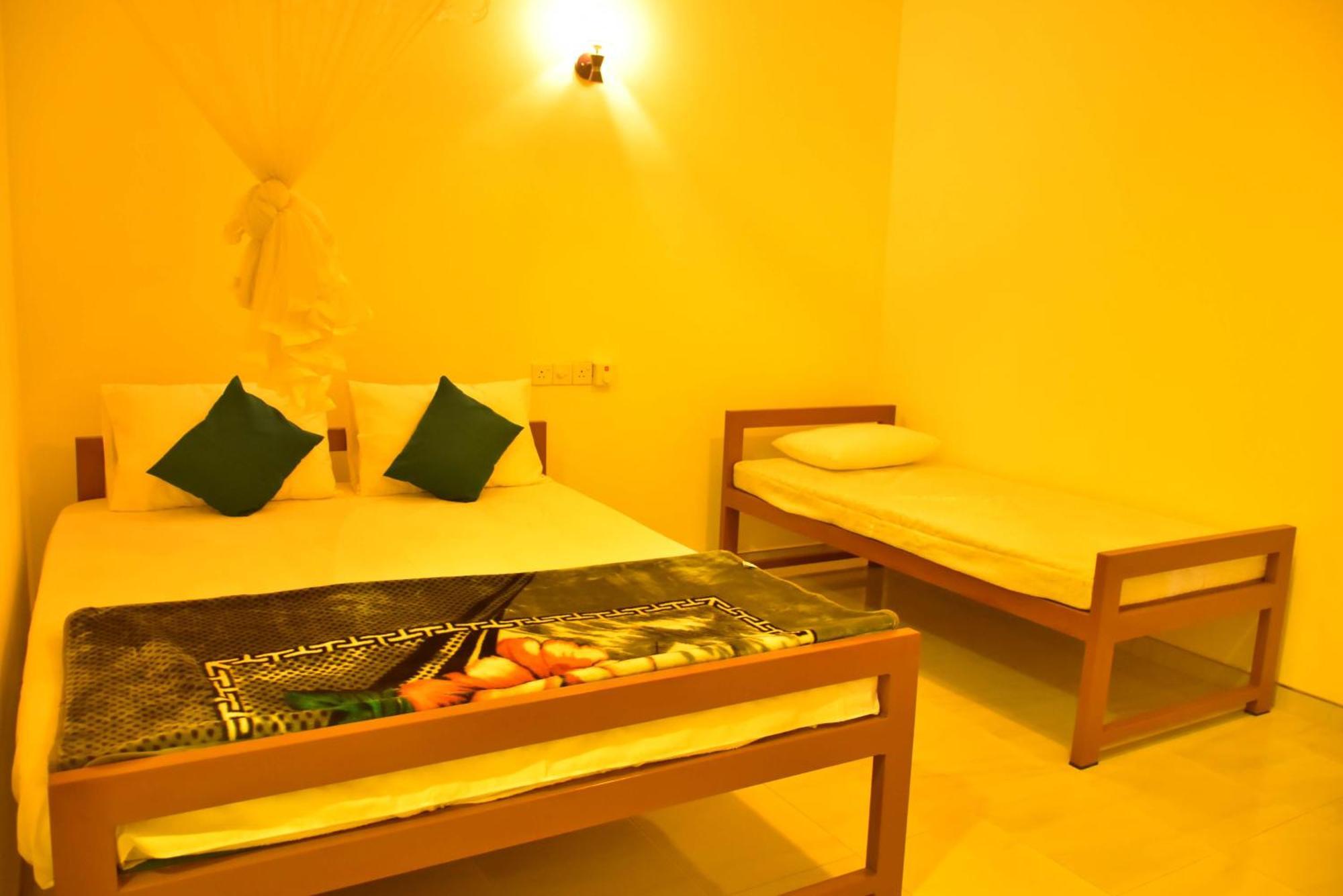 Lake Forest Lodge Udawalawe Bagian luar foto