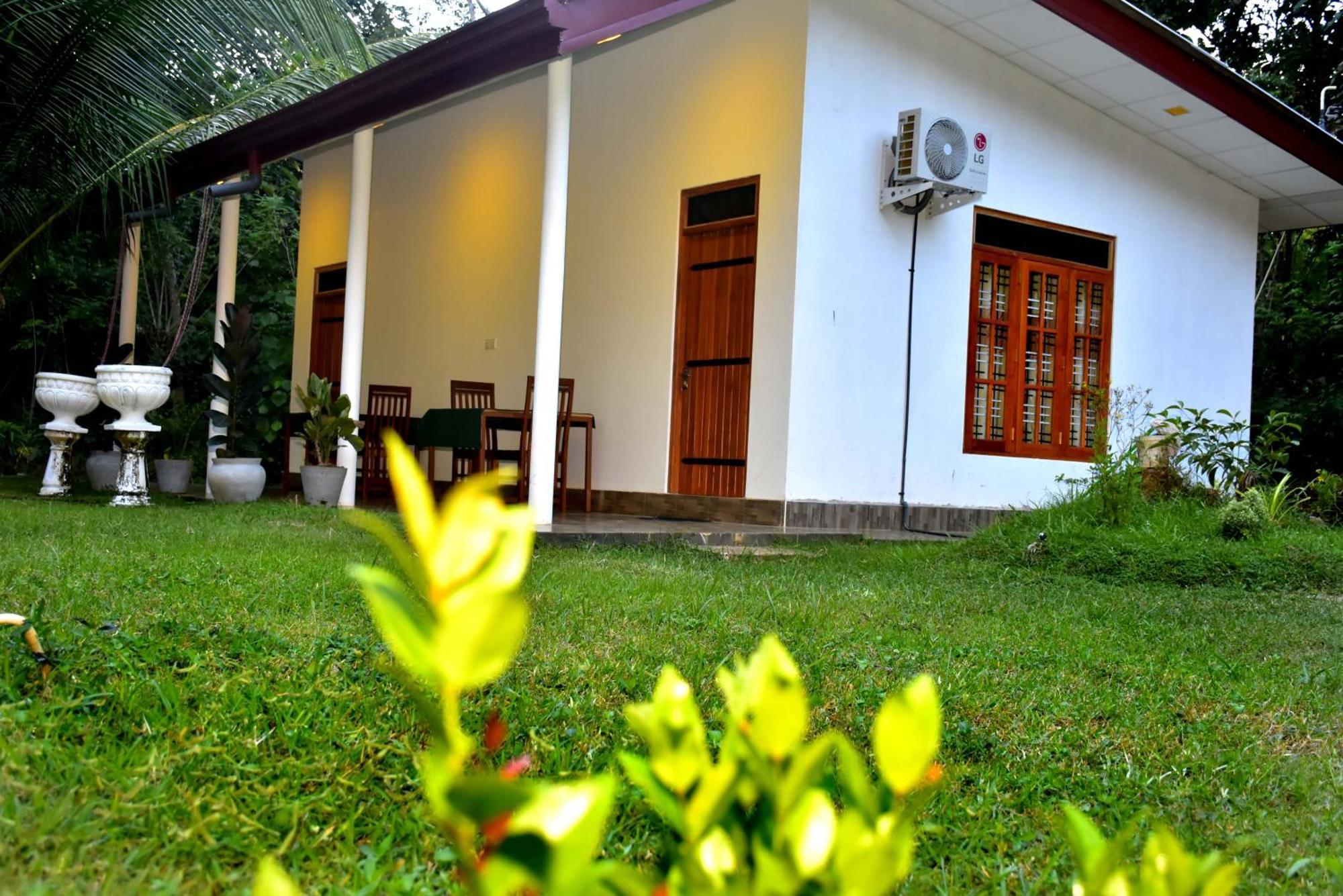 Lake Forest Lodge Udawalawe Bagian luar foto