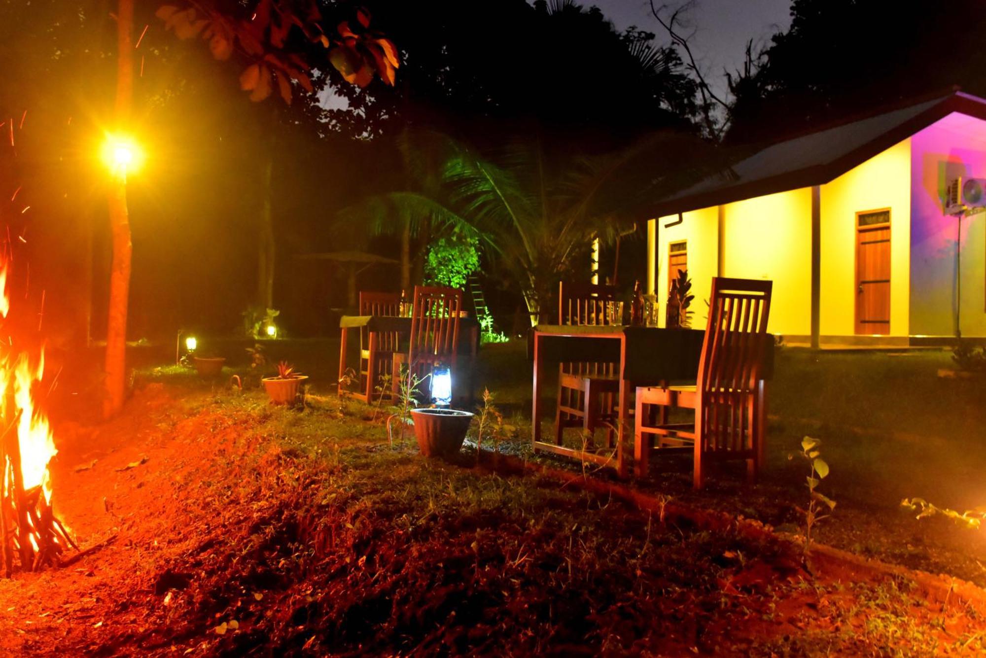 Lake Forest Lodge Udawalawe Bagian luar foto